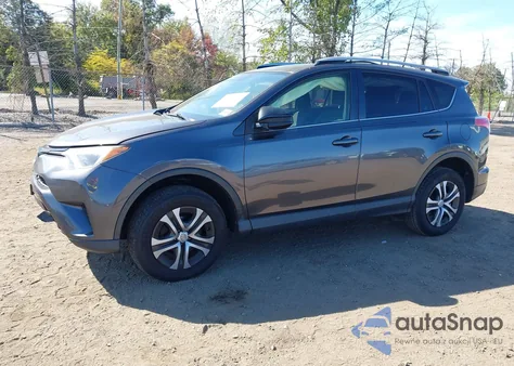 2017 Toyota Rav4 Le z USA, uszkodzony, nr VIN JTMBFREV3HJ123040